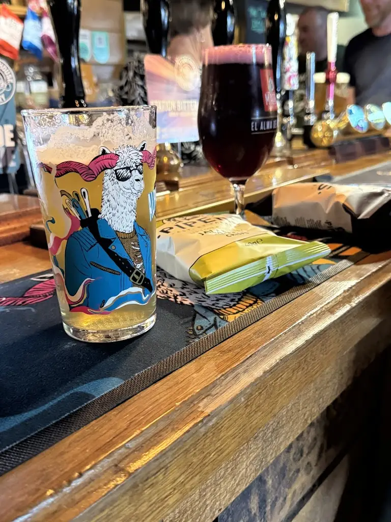 Ade Maiden_The Dog_Ruyton-XI-Towns_review