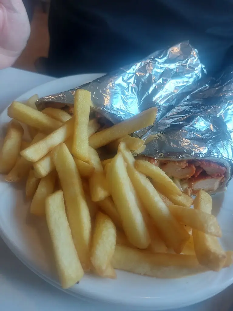 Kirstie Forde_StarValley Bar & Restaurant_Rowley Regis_review