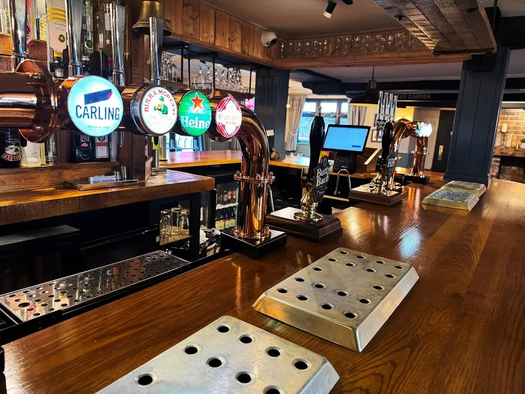 Bell & Bear Inn_Rowley Regis_slider_image_2