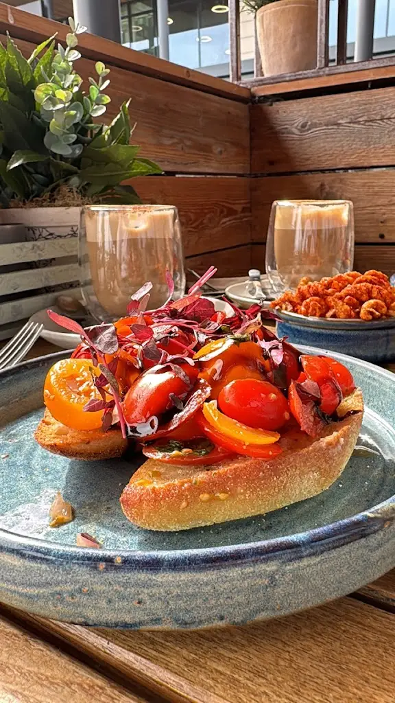 Zizzi - Rushden Lakes_Rushden_slider_image_3