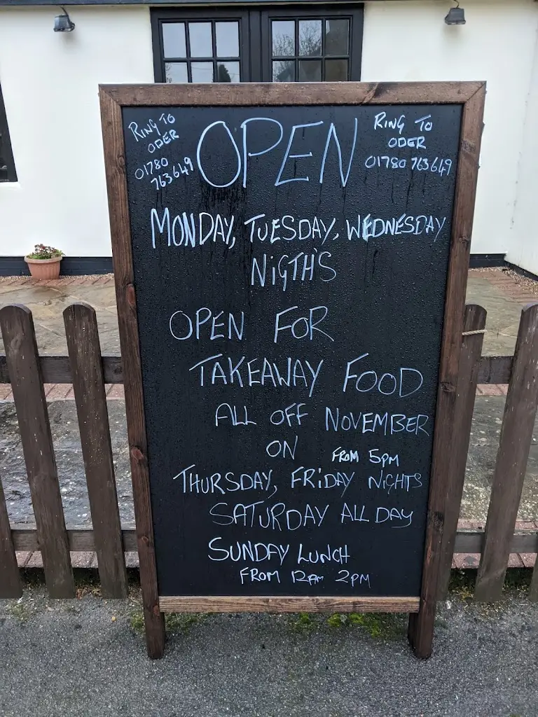 Menu_The Millstone Inn_Ryhall_image_4