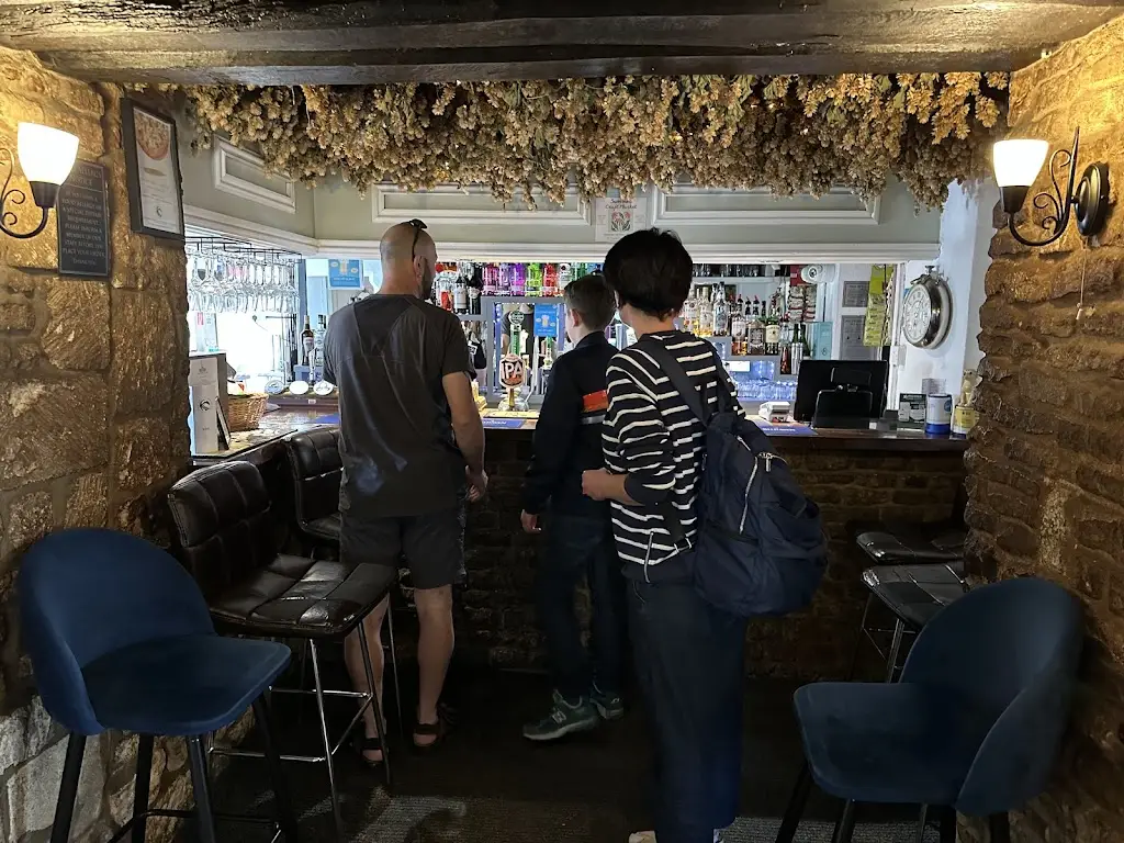 Massimino Malacrino_The Green Dragon at Ryhall_Ryhall_review