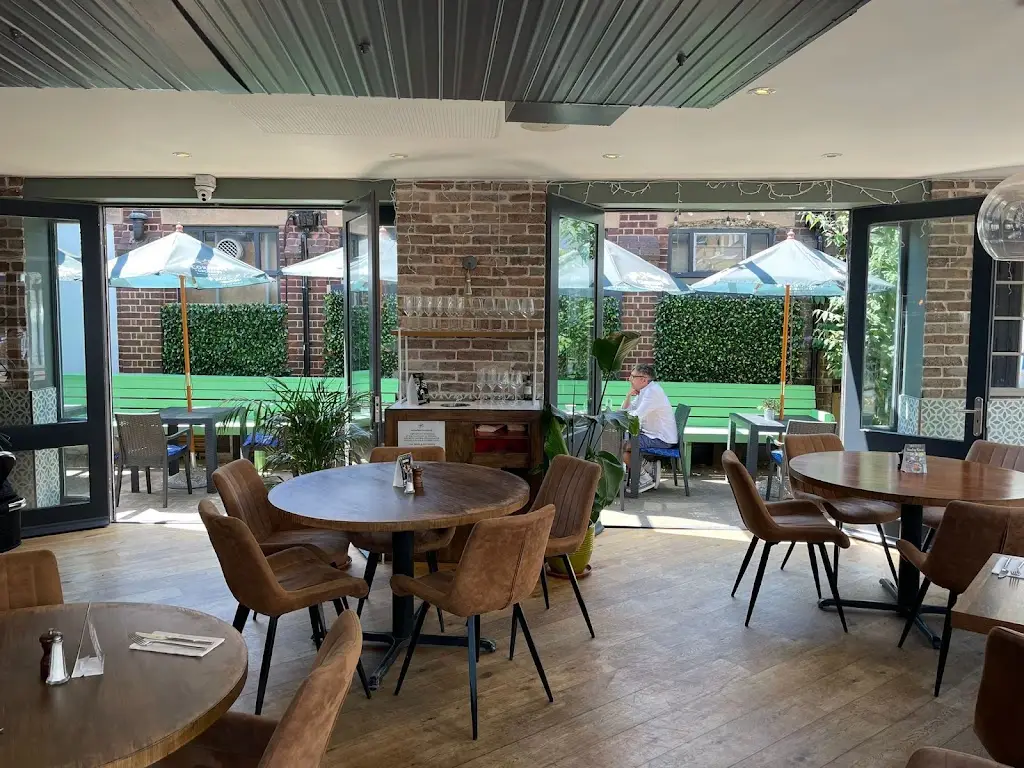 TN1 Bar & Kitchen restaurante en Royal Tunbridge Wells