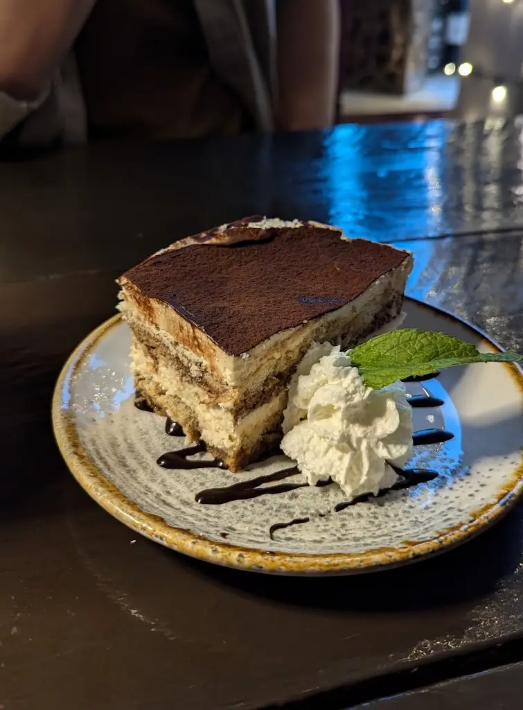 Menu_LagodiComo Bar and Restaurant_Royal Tunbridge Wells_image_5