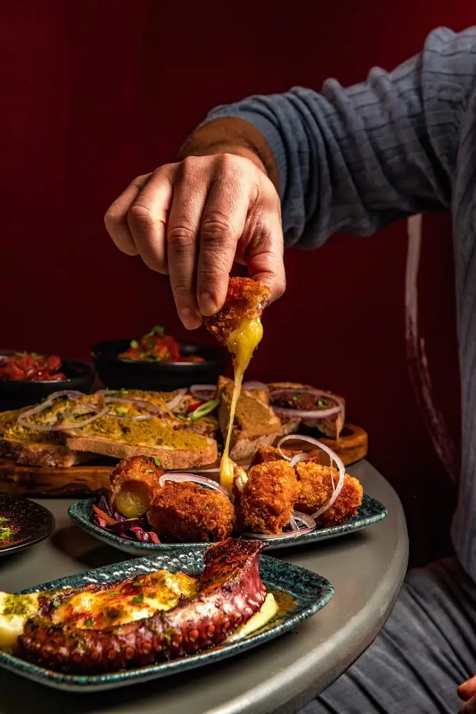 Soprano Wine Bar_Royal Tunbridge Wells_slider_image_3