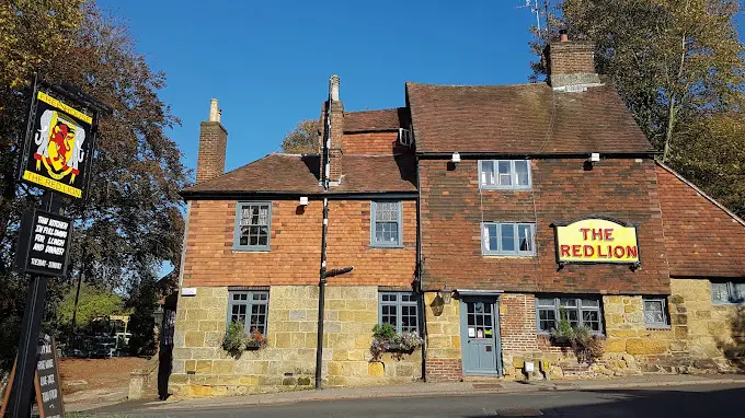 Red Lion_Rusthall_slider_image_3