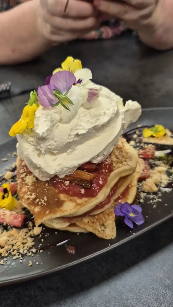 The Bloom & Brew_Ryhill_slider_image_2