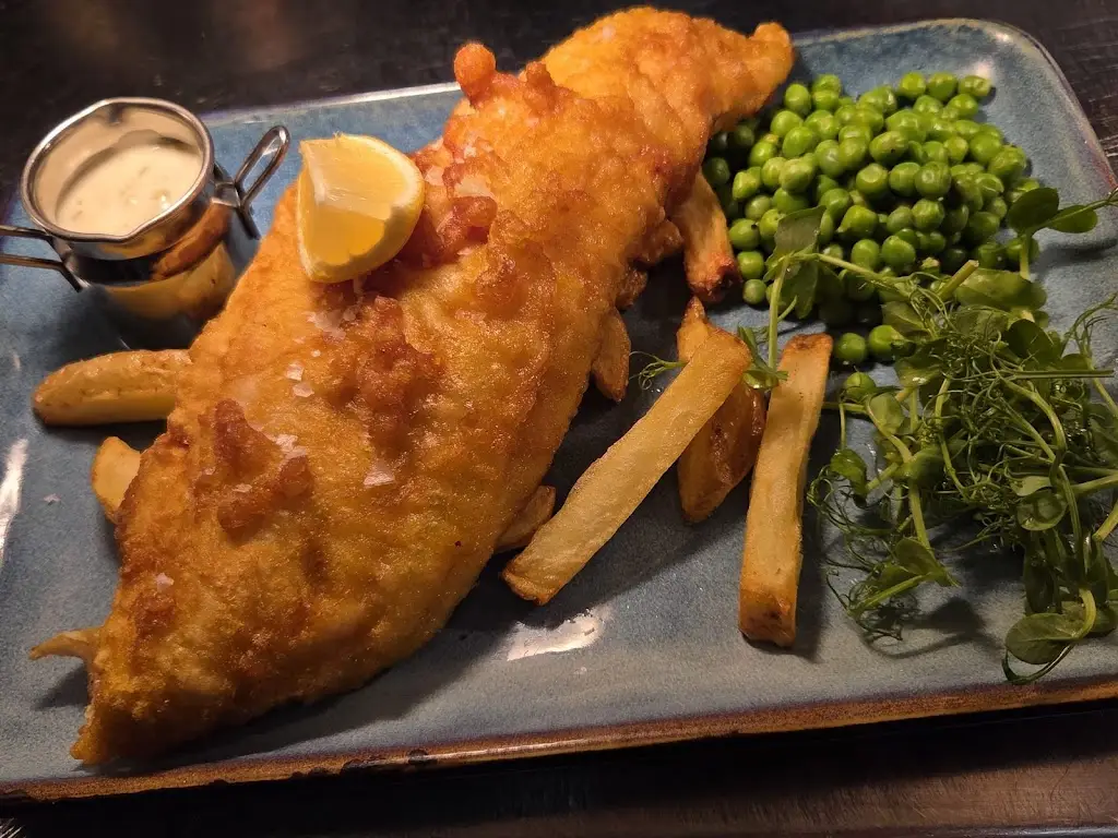 The Three Houses_Ryhill_slider_image_2