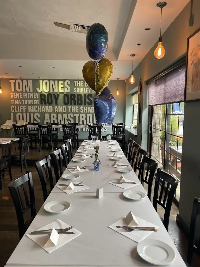 karen pelter_Zucchinis Restaurant_Batley_review