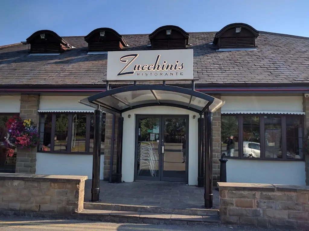 Zucchinis Restaurant_Batley_slider_image_1
