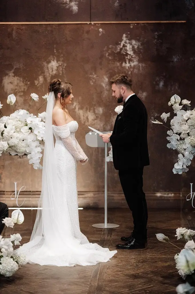 Silvertini House_Ryhill_slider_image_3