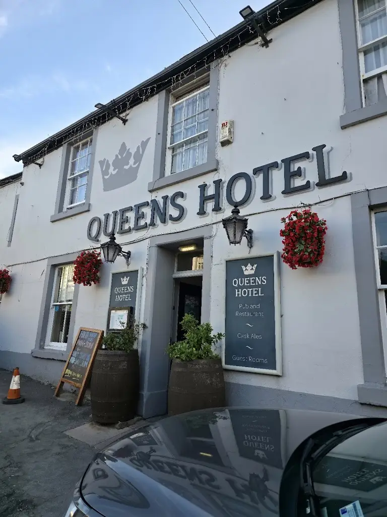 Gasgas_The Queens_Saint Bees_review