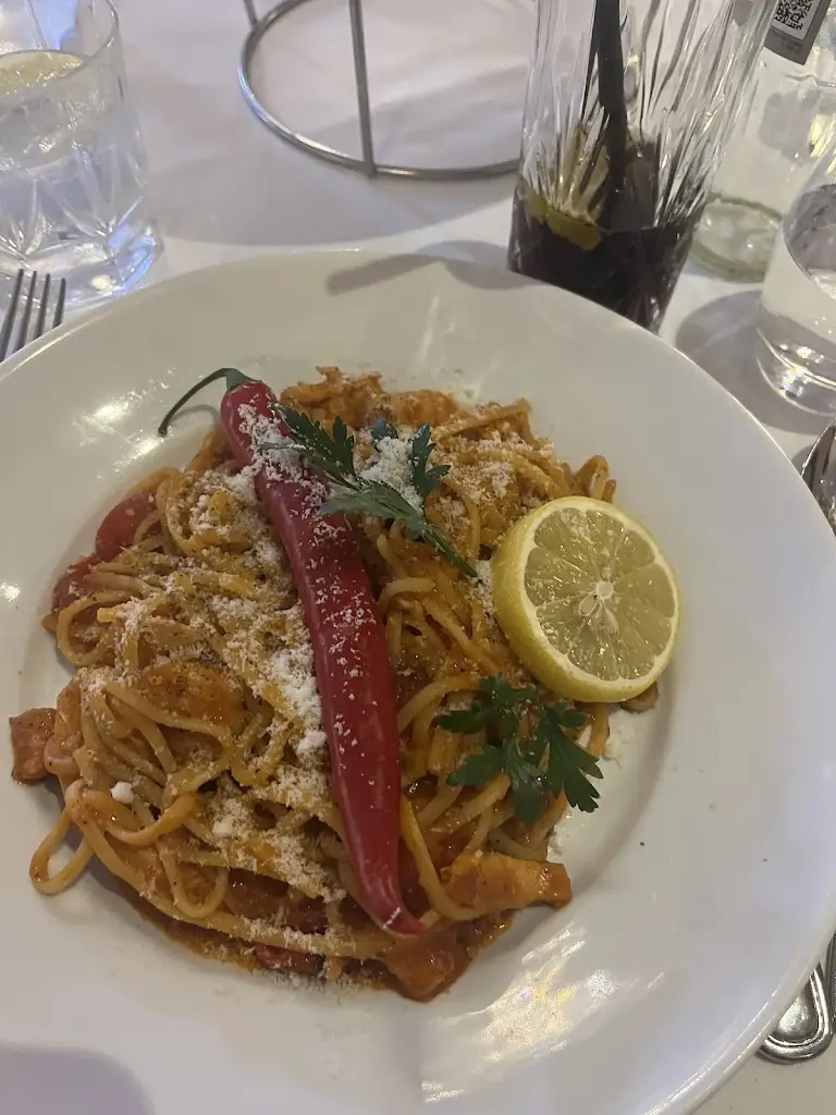 Ashleigh Bristow_Villa Capri Ristorante Italiano & Cocktail Lounge_Royal Leamington Spa_review