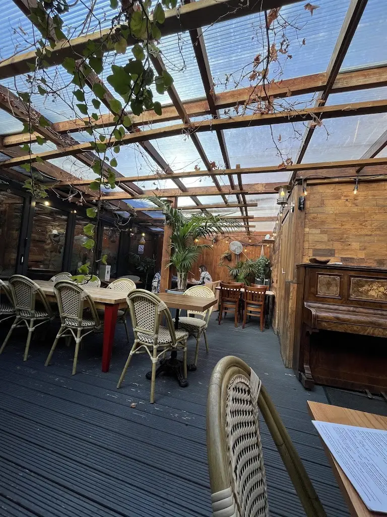 Elma Restaurant restaurant in Royal Leamington Spa