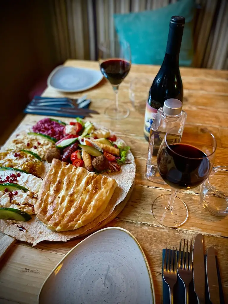 Elma Restaurant_Royal Leamington Spa_slider_image_3