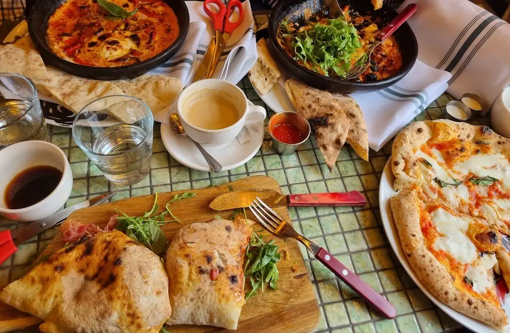 Red Hot Mamma_Royal Leamington Spa_slider_image_3