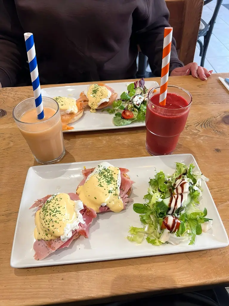 Greta Brazauskaite_Café Royal_Royal Leamington Spa_reseña