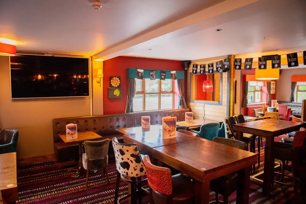 Royal Horse_Royal Leamington Spa_slider_image_1