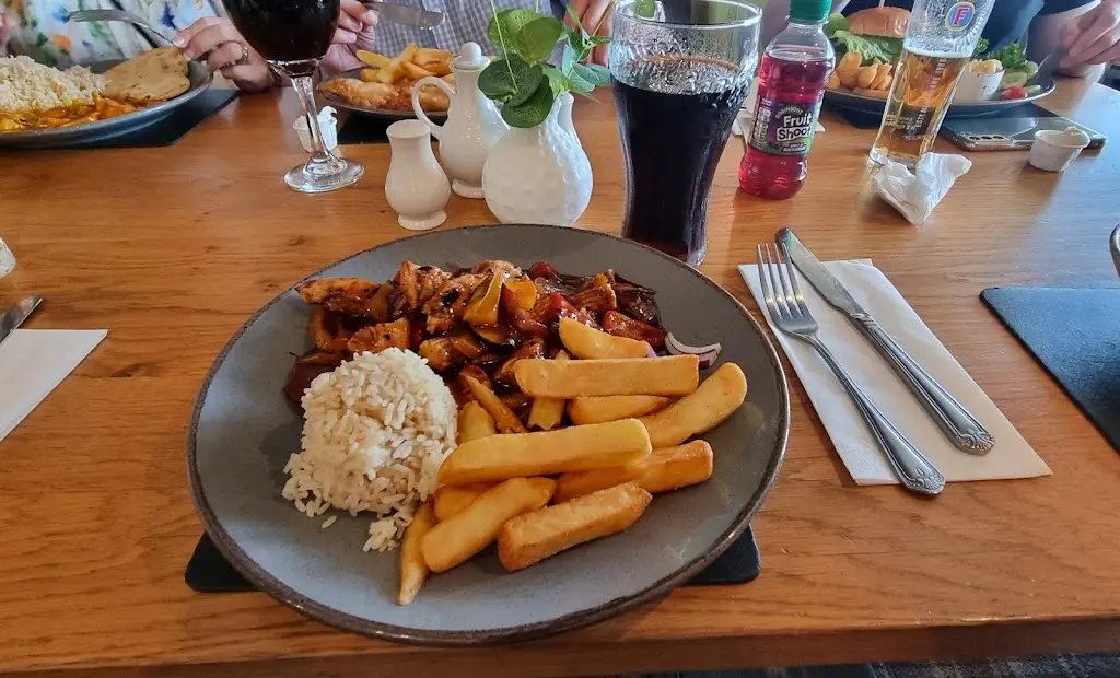 The Turks Head restaurante en Royton