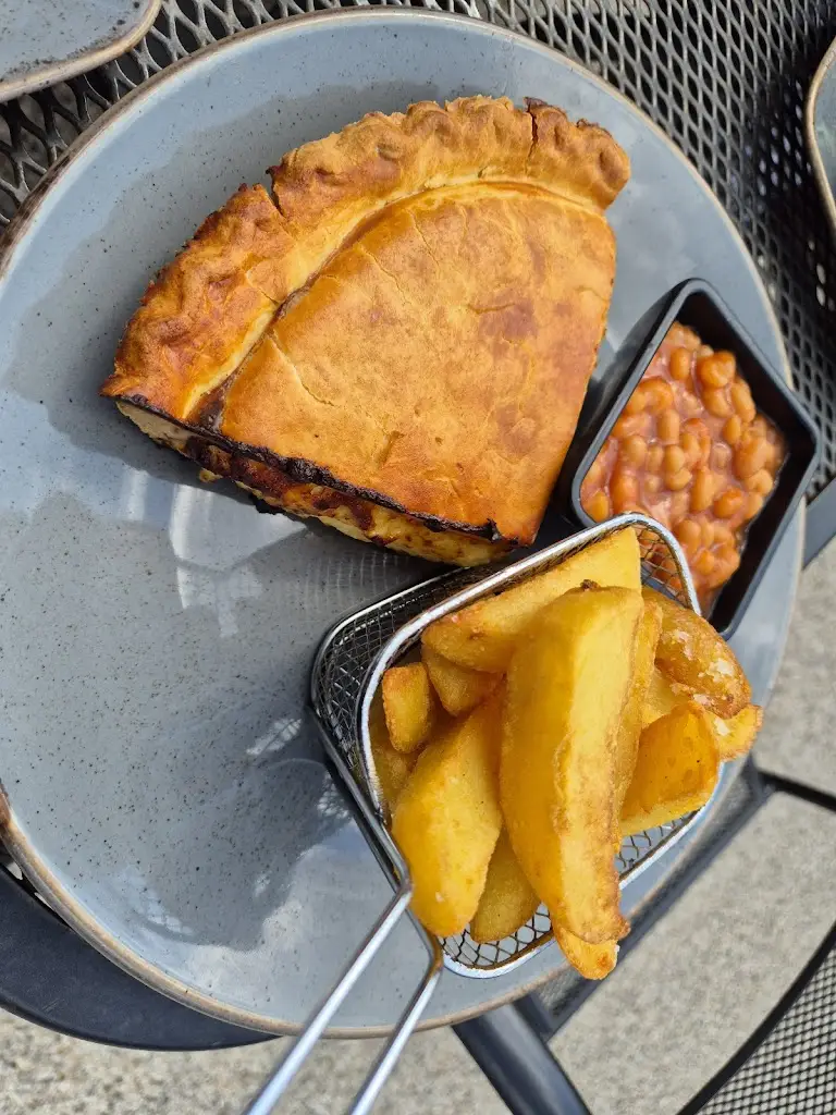 Russell Parker_The Halfway House_Royton_review