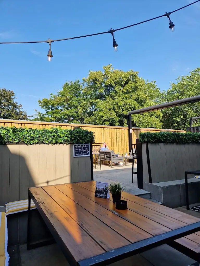 Paul Jones_The Barclay Pizza & Prosecco_Royton_recensione