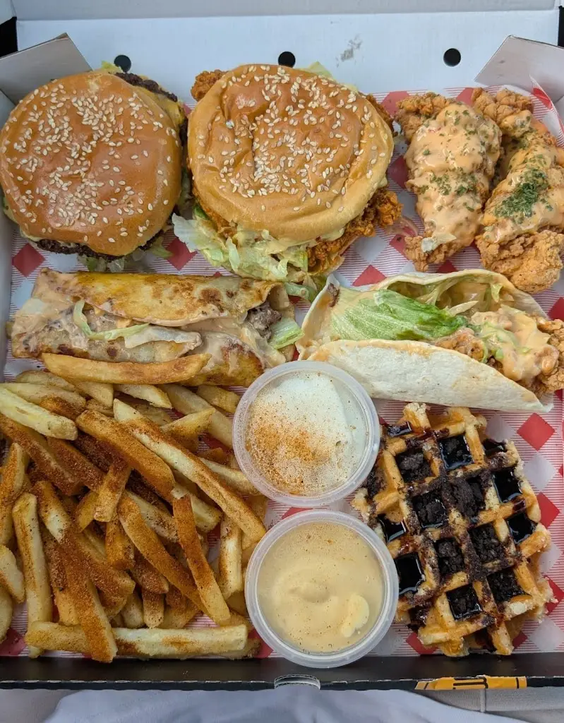 Aaminah Ahmed_Smashville UK _Royton_review