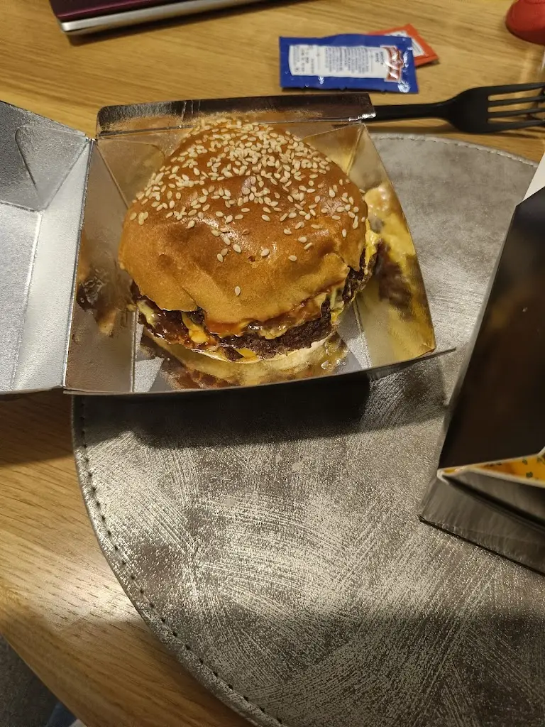 Andrew Rowlinson_Smashville UK _Royton_review