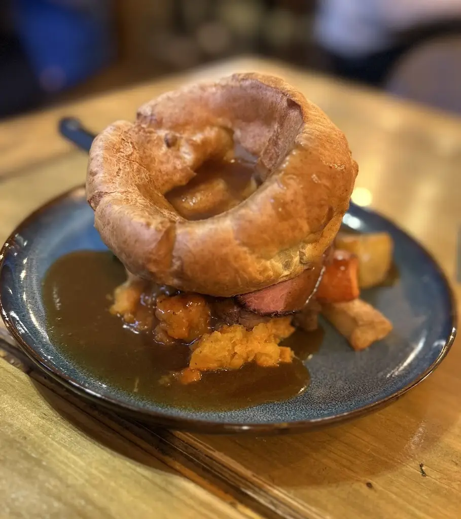 Sarah Curtin_The Horton Arms_Royton_review