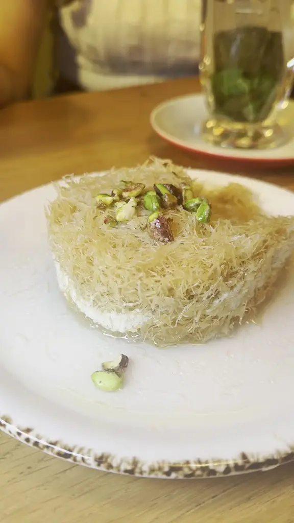 R L_CERU Queensway_Bayswater_review