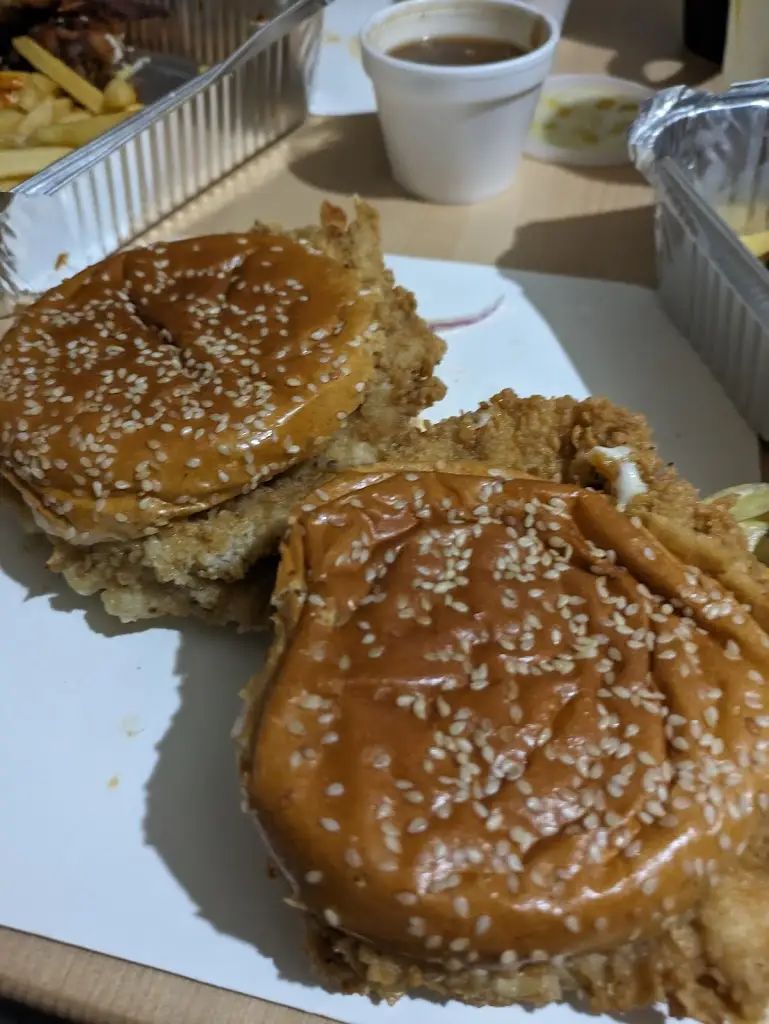 Menu_Luckys Diner_Royton_image_5