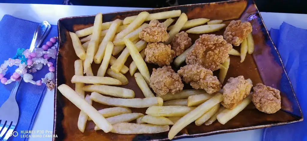 tanny bash_Luckys Diner_Royton_review