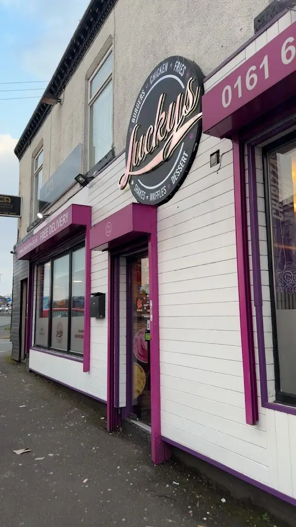 fez _Luckys Diner_Royton_review