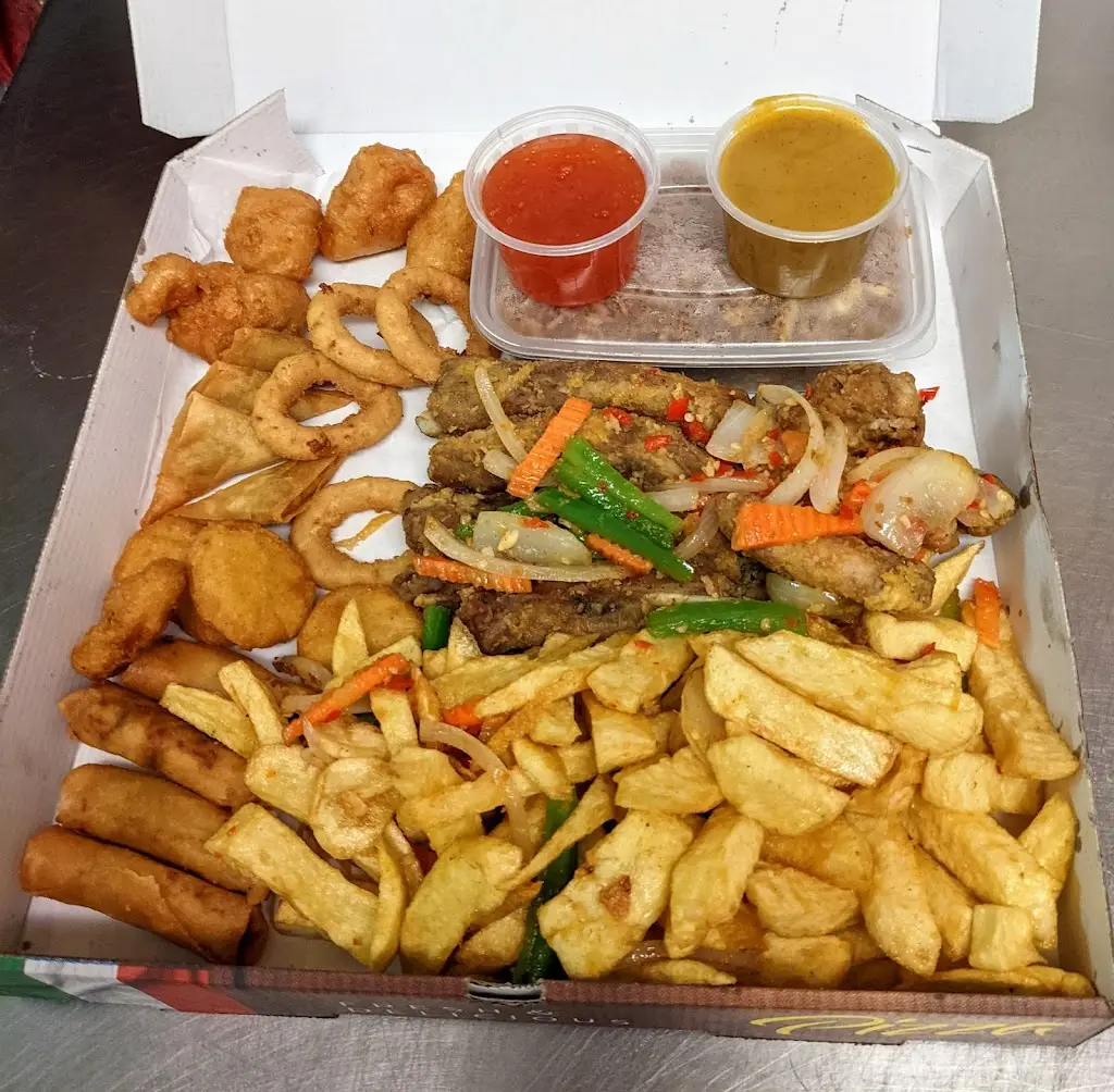 Ree Ming_Royton_slider_image_2