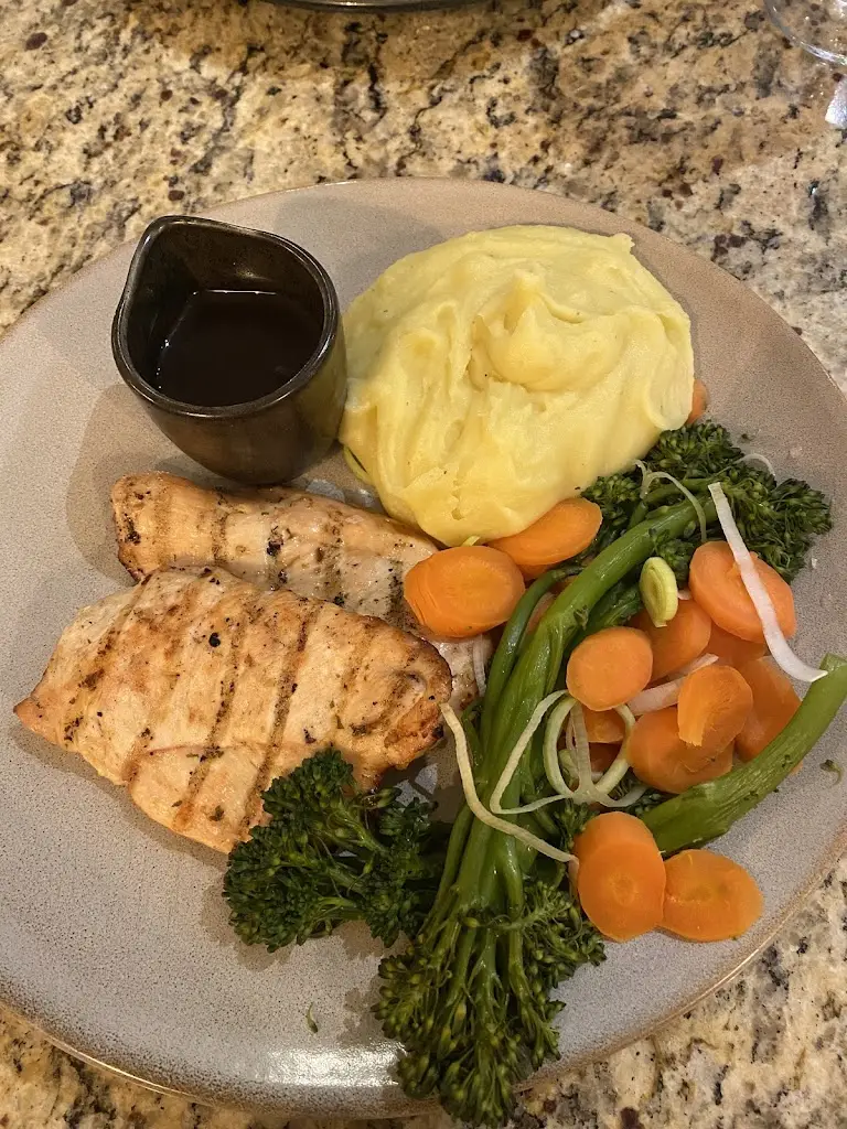 Sophie Murray_The Lookout Restaurant & Lounge at Retallack Resort_Saint Columb Major_review