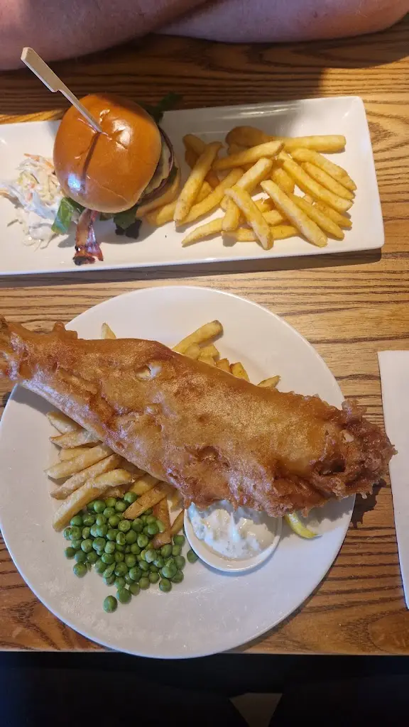 Iulia Morosanu_Penhale Round Cookhouse + Pub_Saint Columb Major_review