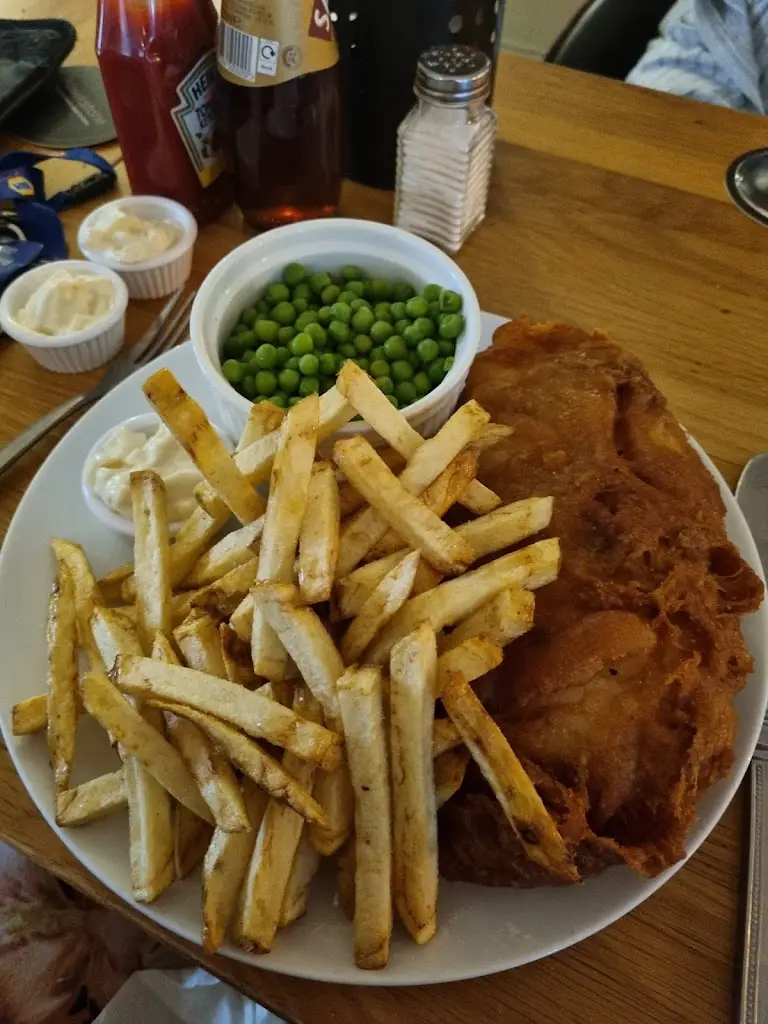 Samantha Peters_Hayloft Bar_Saint Columb Major_review