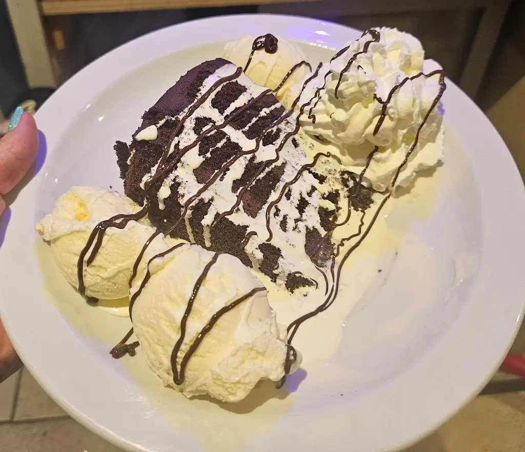 William Walker_Hayloft Bar_Saint Columb Major_review