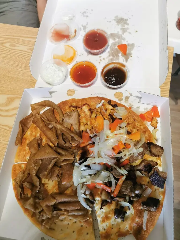 Michael Greenhalgh_Jays Kebab and Pizza House_Saint Columb Major_review