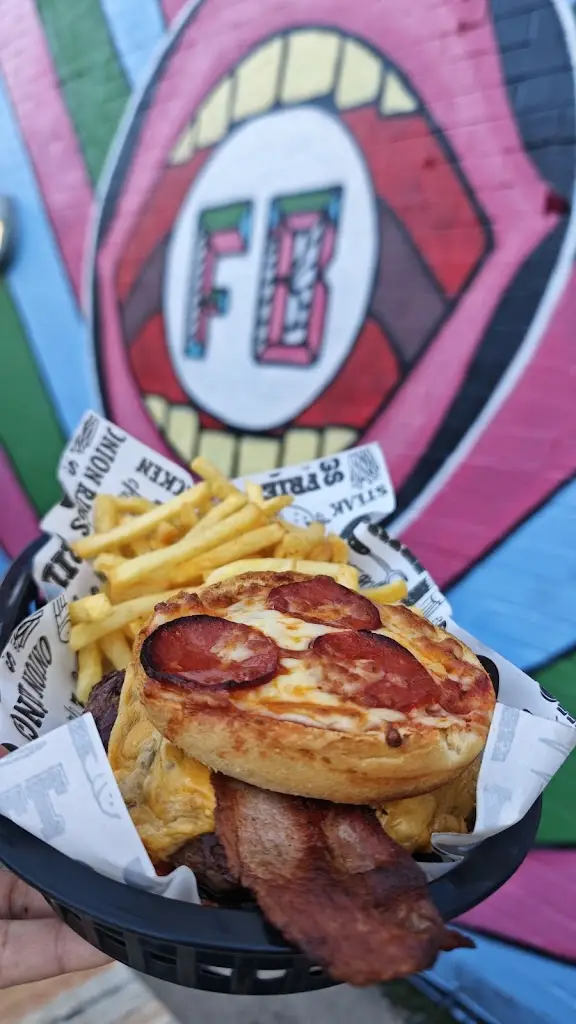 Yachen Yu_Smashed Kitchen_Ruddington_recensione