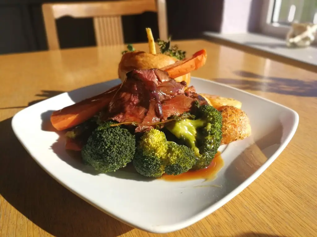 Menu_Almondsbury Creative_Almondsbury_image_2