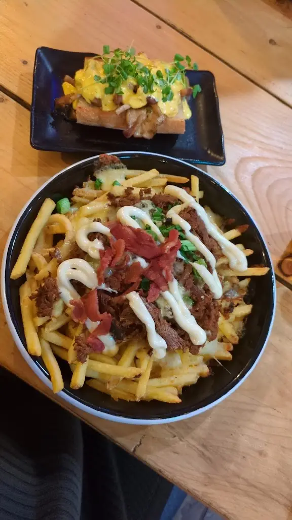 U Ellis_The Frame Breakers_Ruddington_review