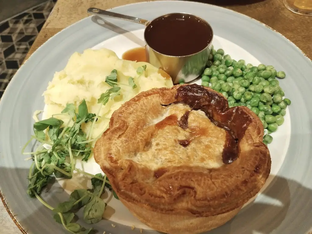 Bartek Sobański_Nottingham Knight_Ruddington_review