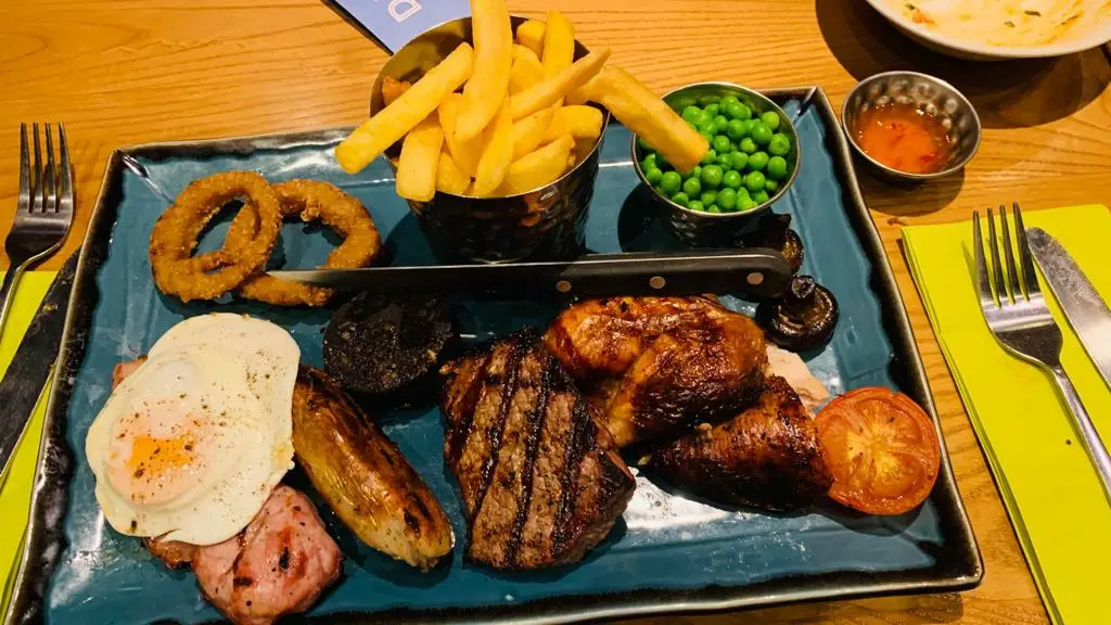 Menu_Harvester Wilford Farm Nottingham_Ruddington_image_8