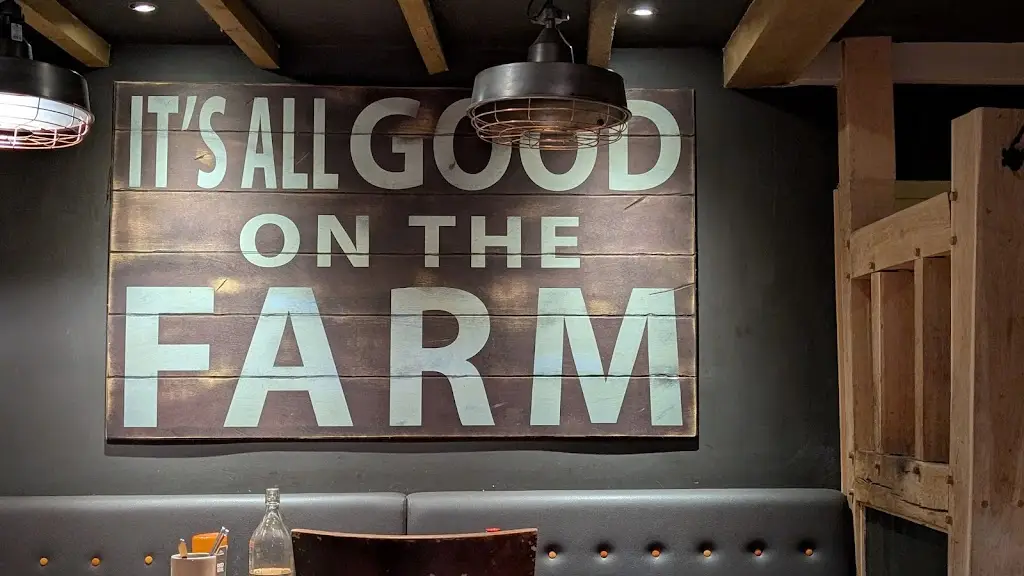 Nadia Hoare_Harvester Wilford Farm Nottingham_Ruddington_review