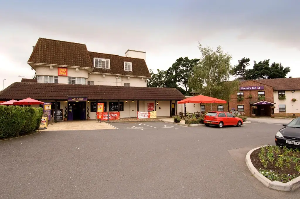 Premier Inn Nottingham South_Ruddington_slider_image_1