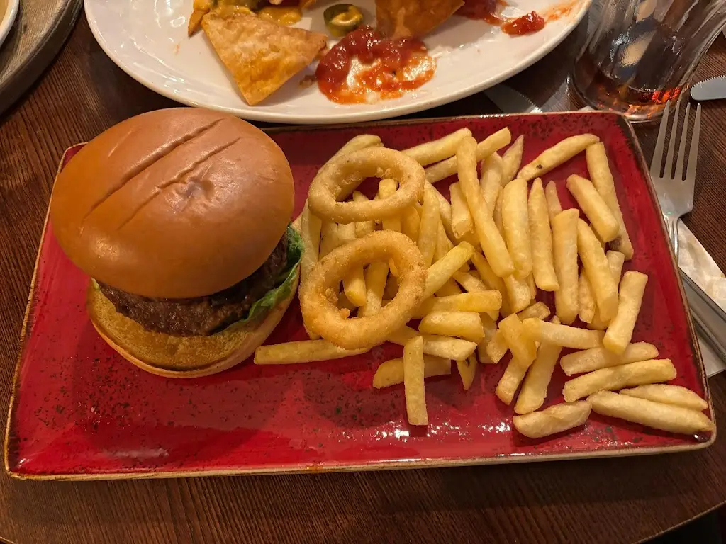 Mayur Joshi_The Wolds, Nottingham - Hungry Horse_Ruddington_review