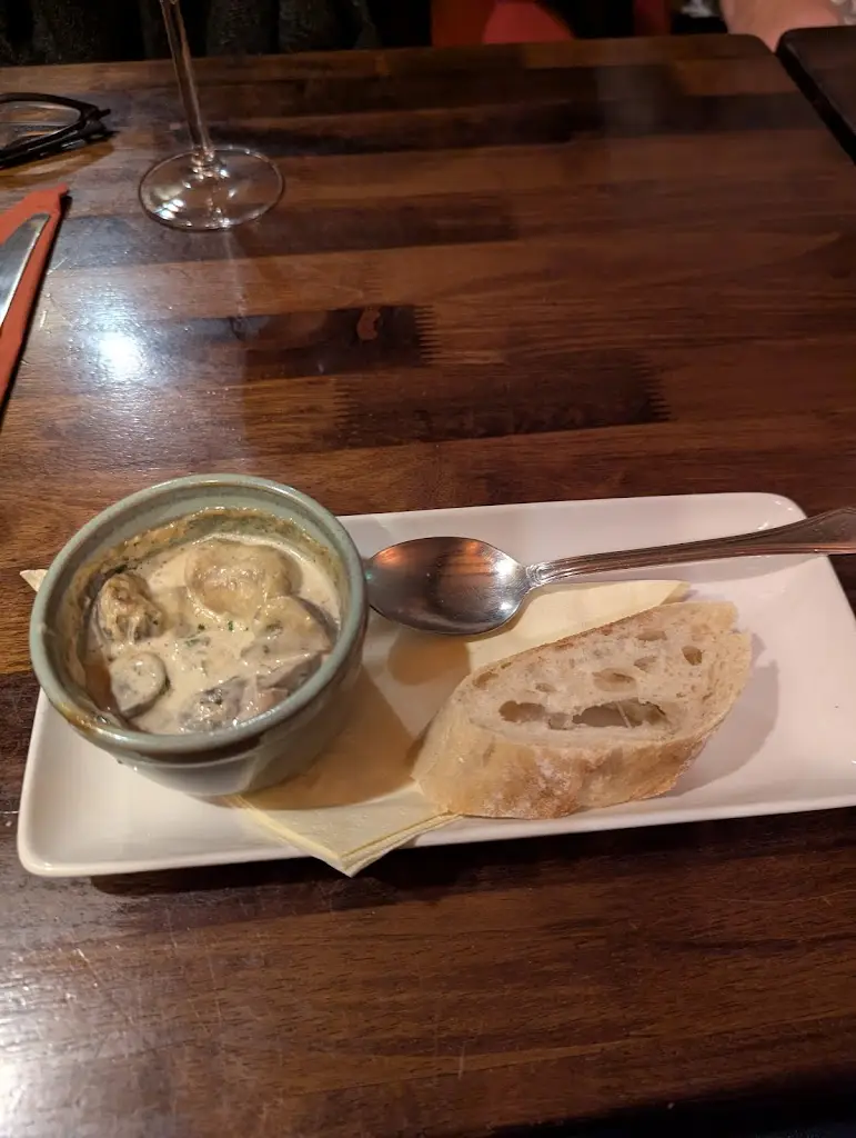 Stan Kempton_Frou Frou_Sampford Peverell_review