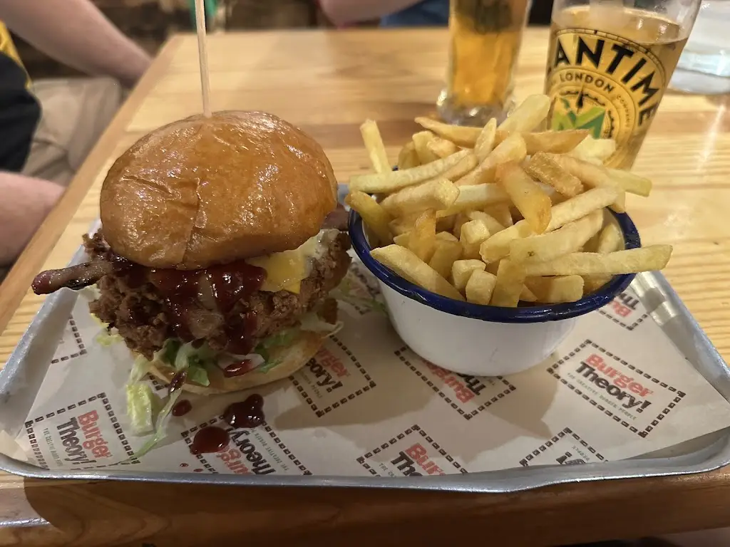 Mark Angel Fabro Tagara_Burger Theory St Stephens Street_Saint Stephen_review