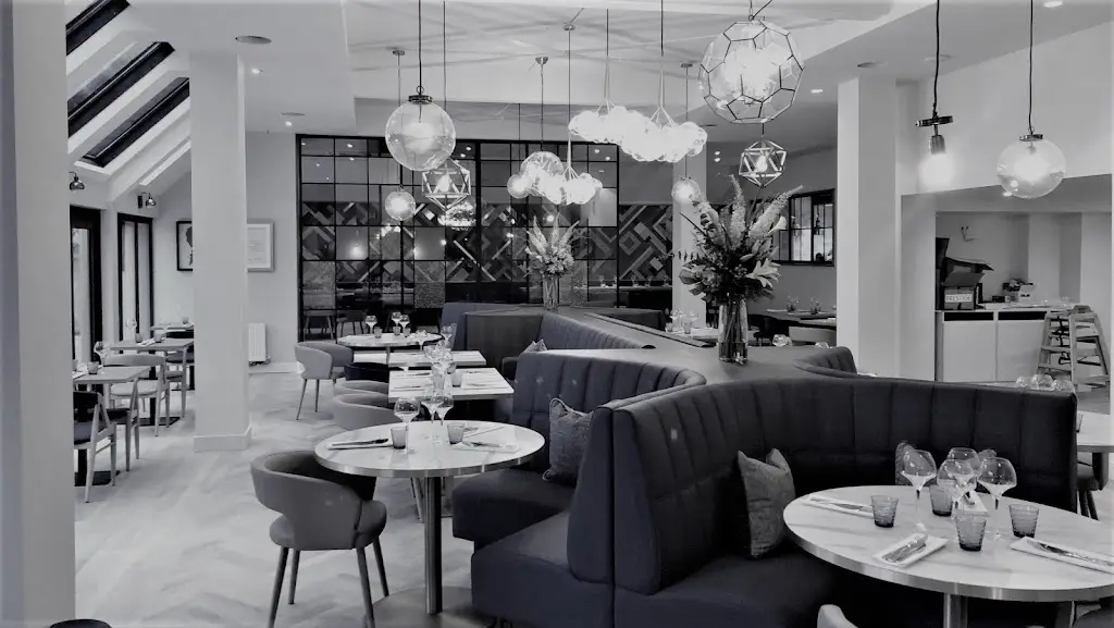 The Palm Brasserie_Basingstoke_slider_image_1