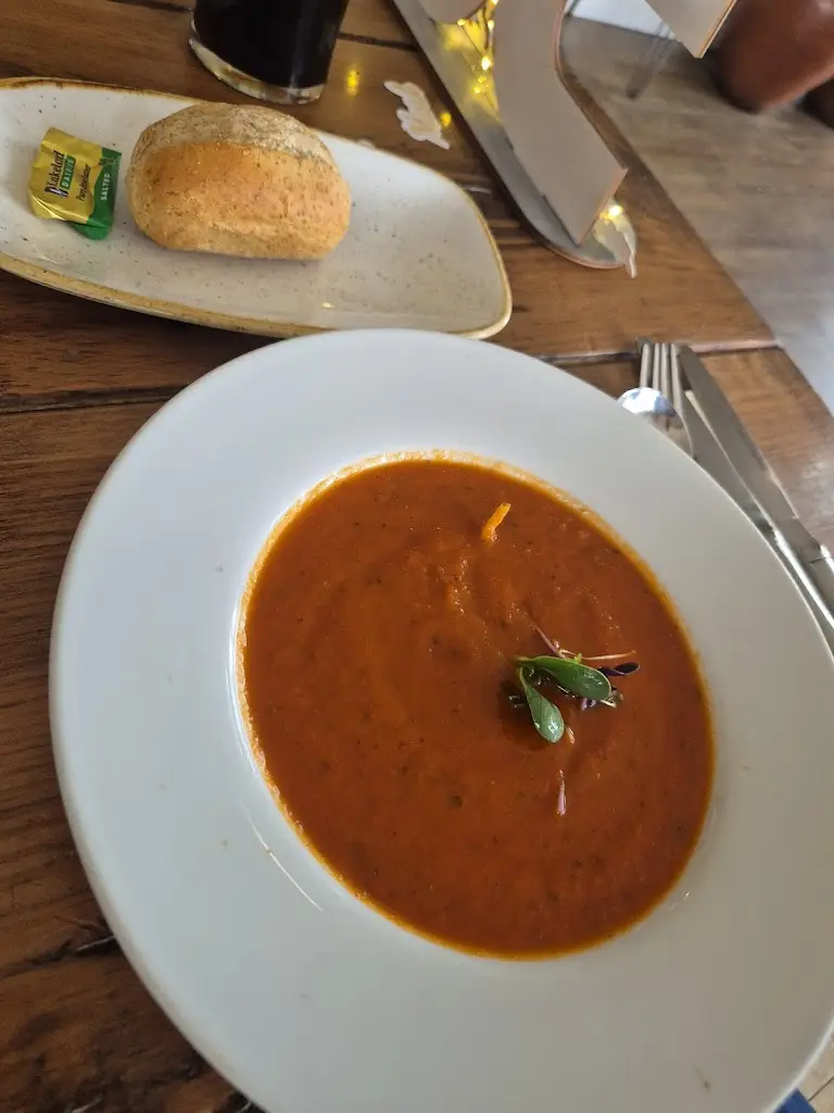 Kirstie Forde_The Lewisham Bar & Restaurant_Sandwell_review